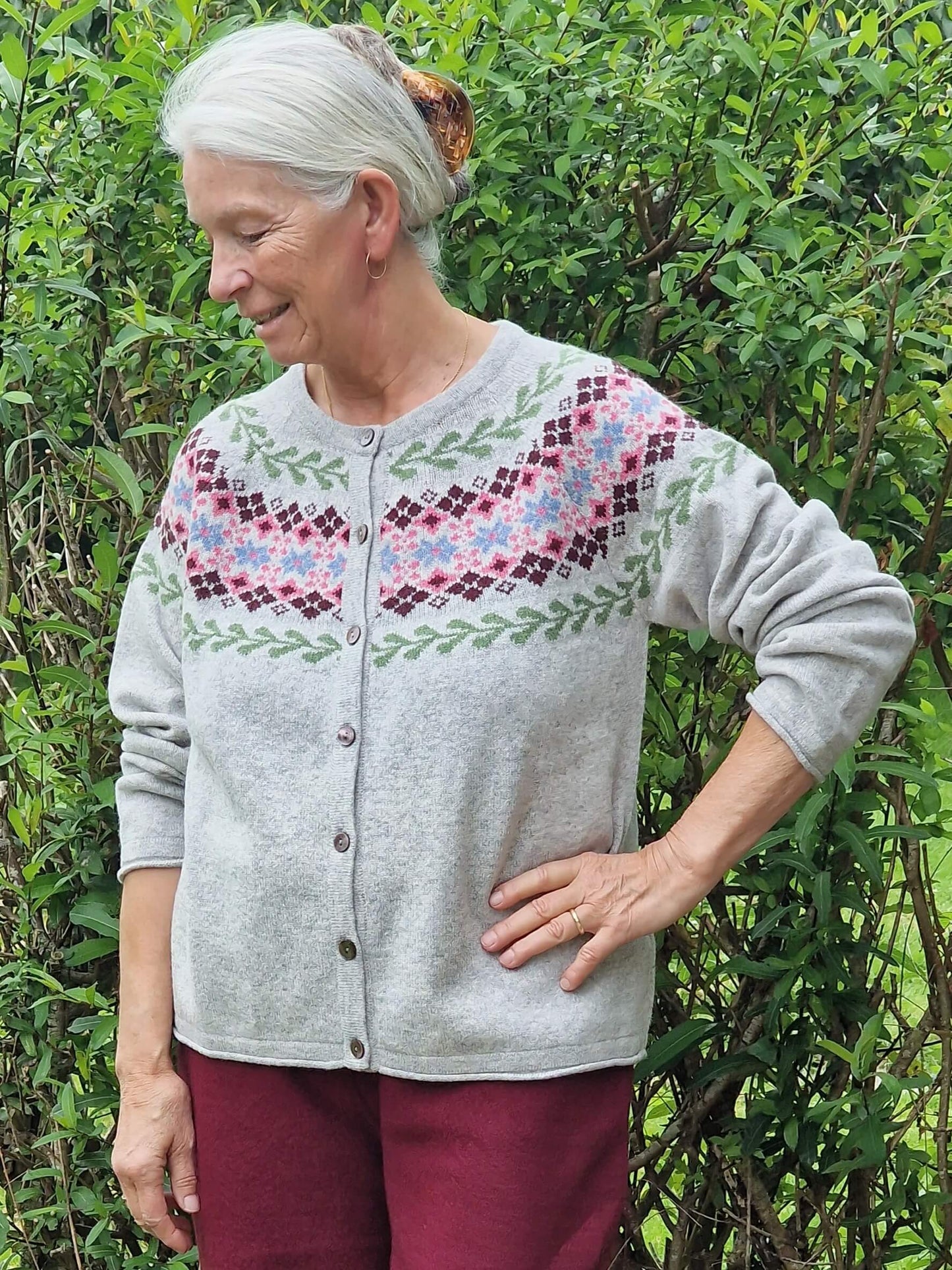 Cardigan med fint mønster