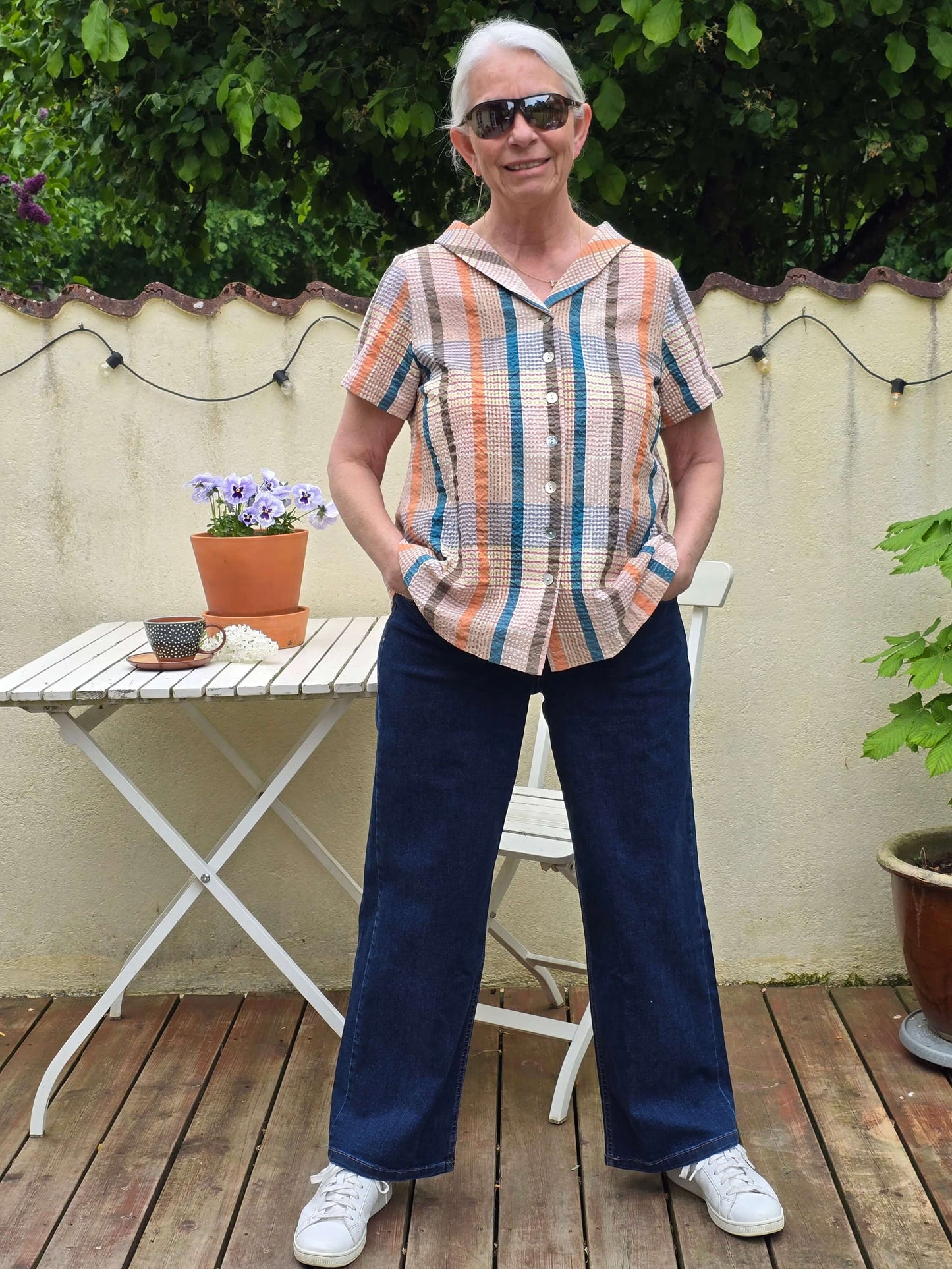 Multiternet sommer bluse med knapper. SPAR 59%