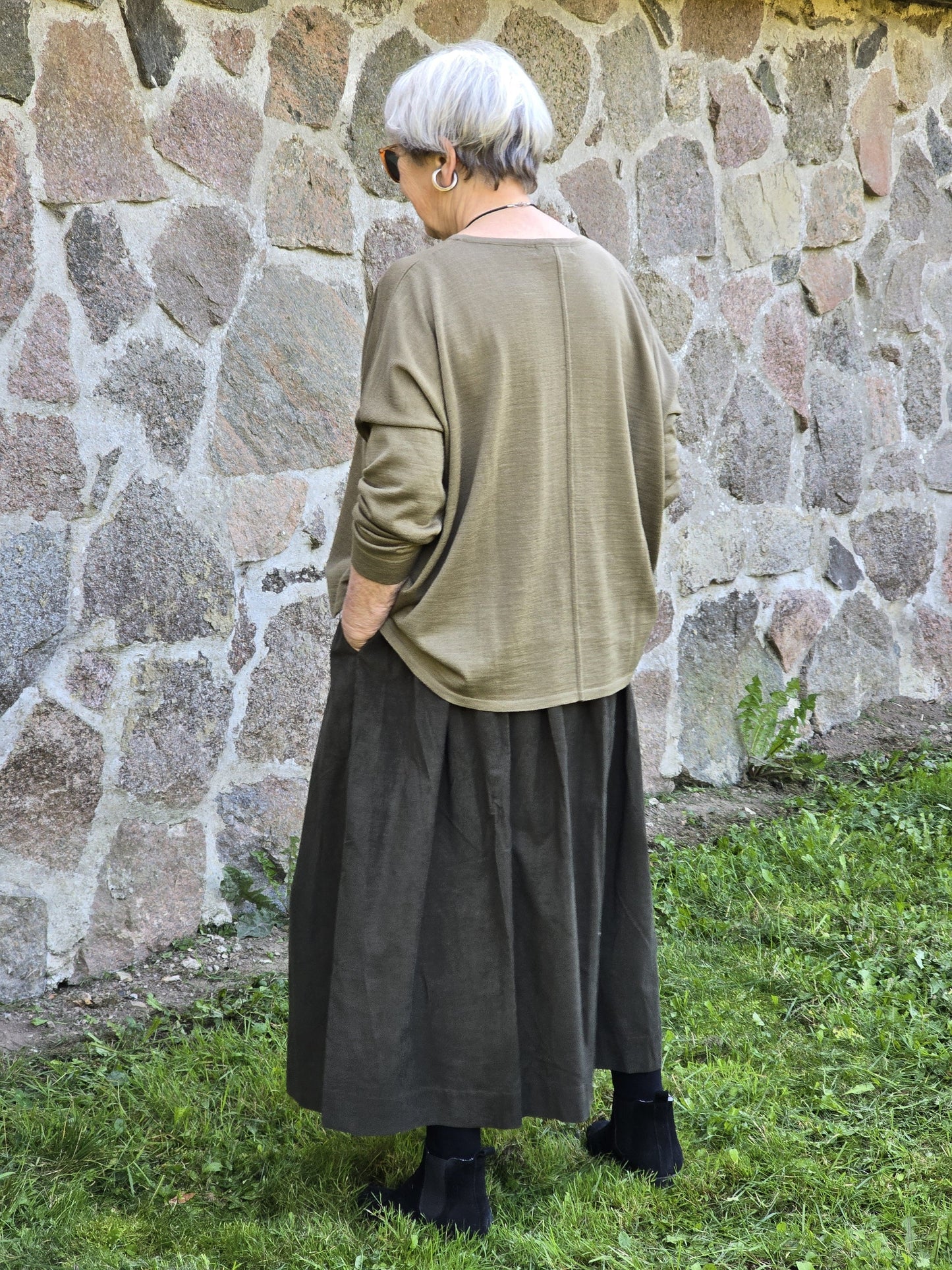 Lang nederdel med elastik i taljen