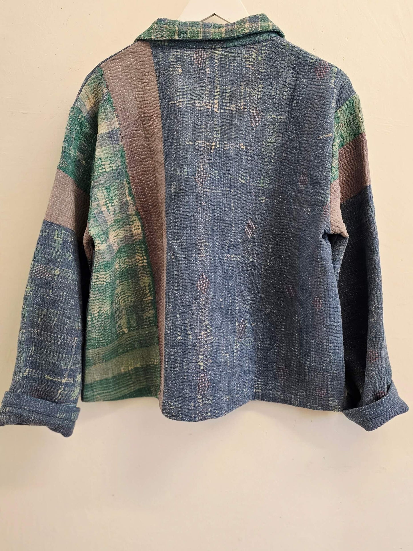 Blå/grøn jakke, upcyclet af vintage tæpper