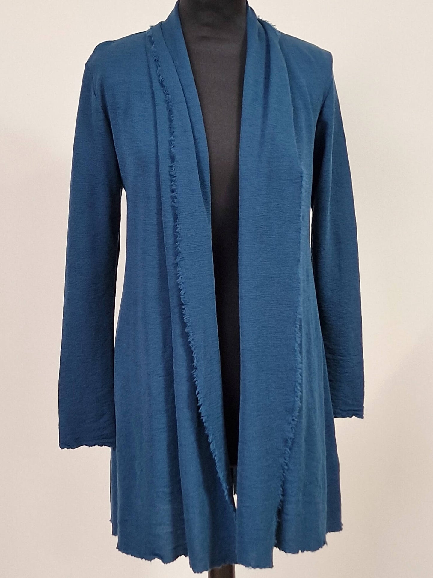 Cardigan med rå kanter