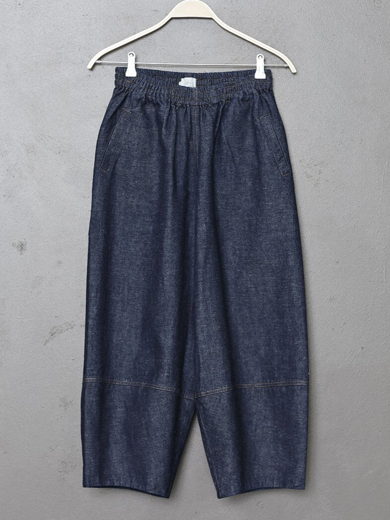 Løs denimbuks med elastik