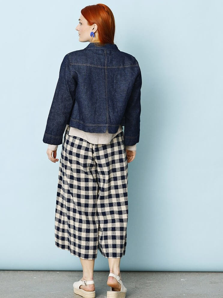 Kort jakke i denim