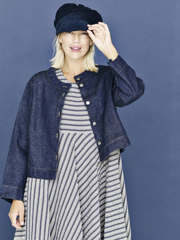 Kort jakke i denim