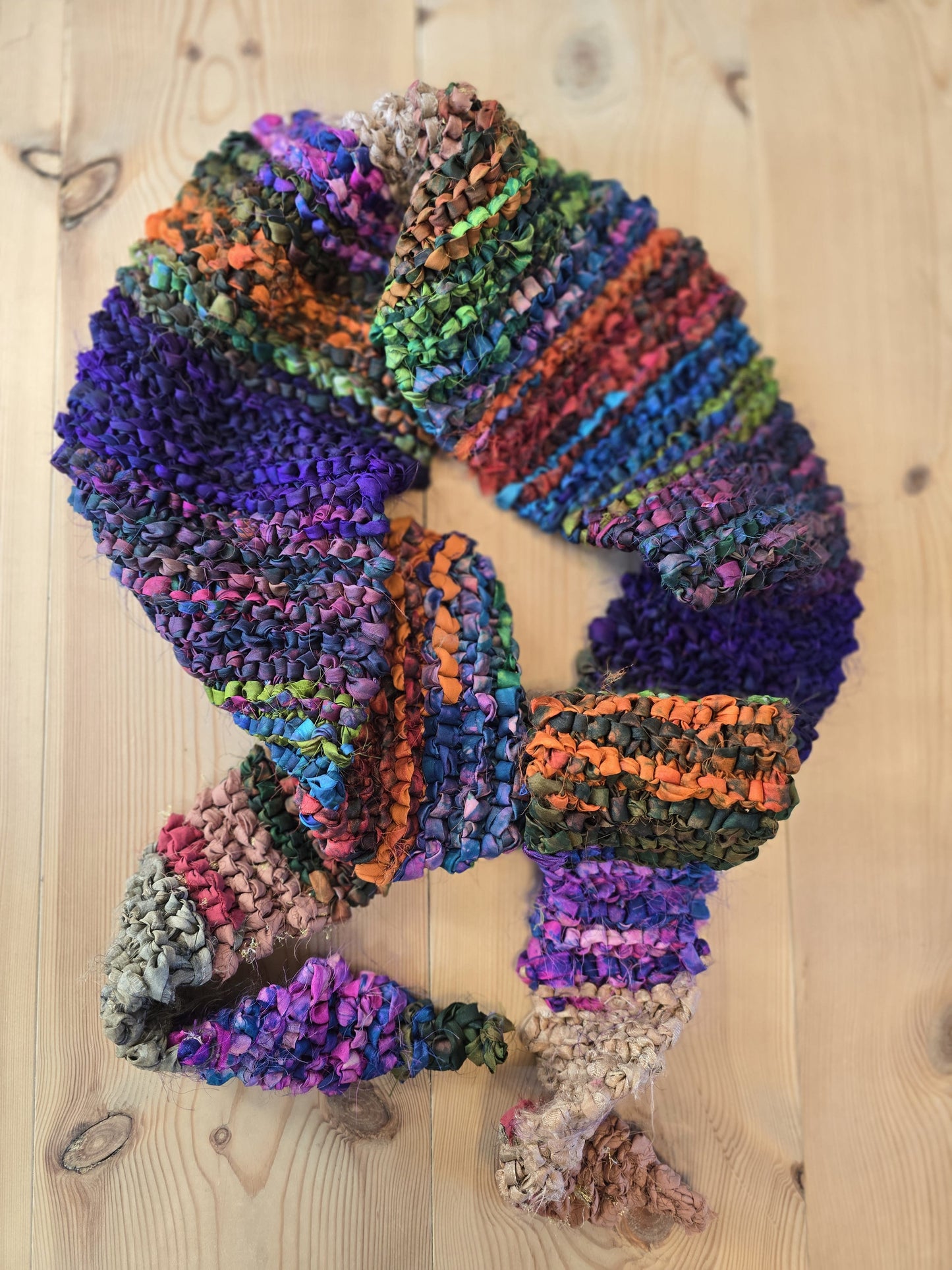 Grove, strikkede silketørklæder