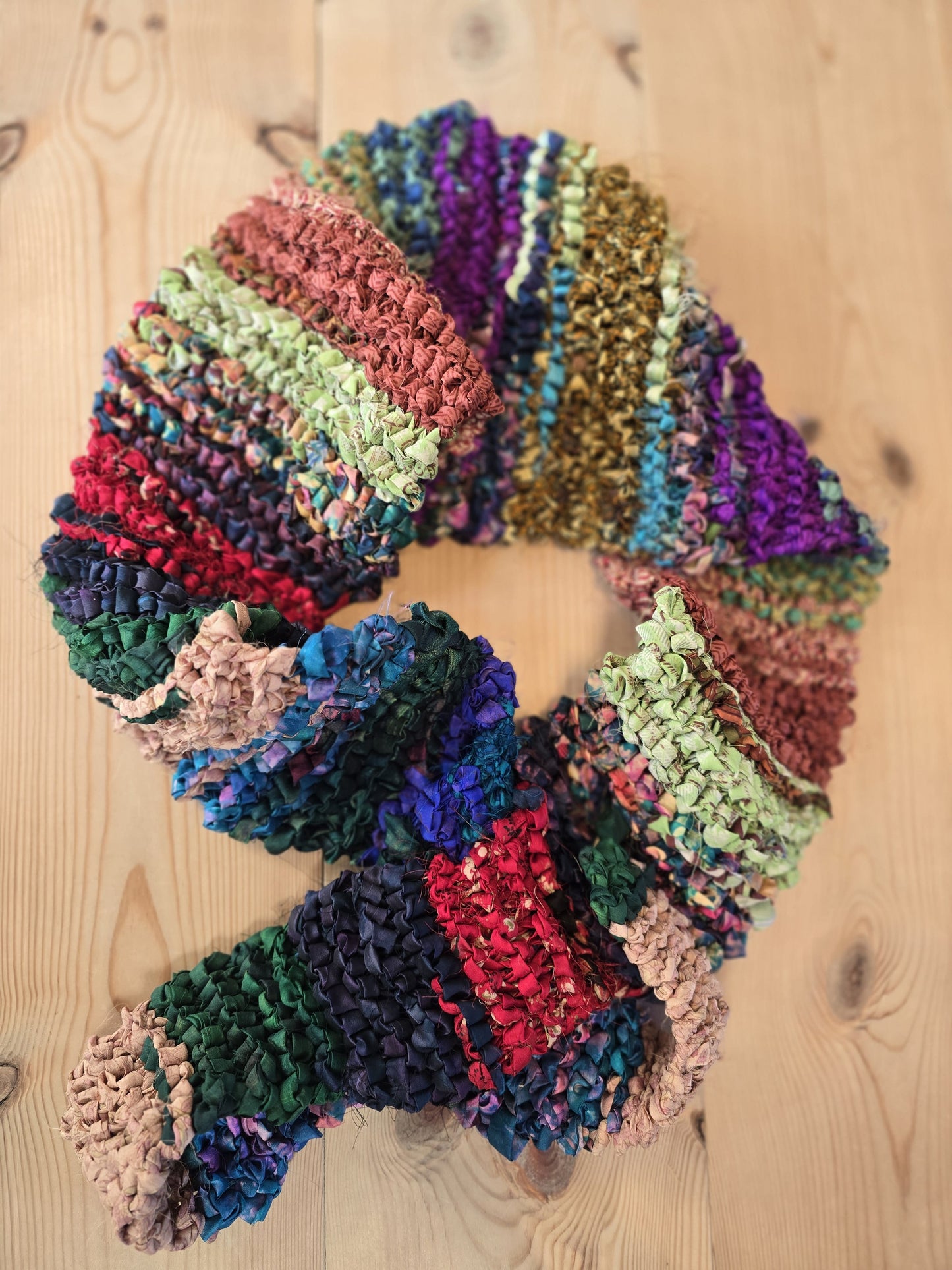 Grove, strikkede silketørklæder