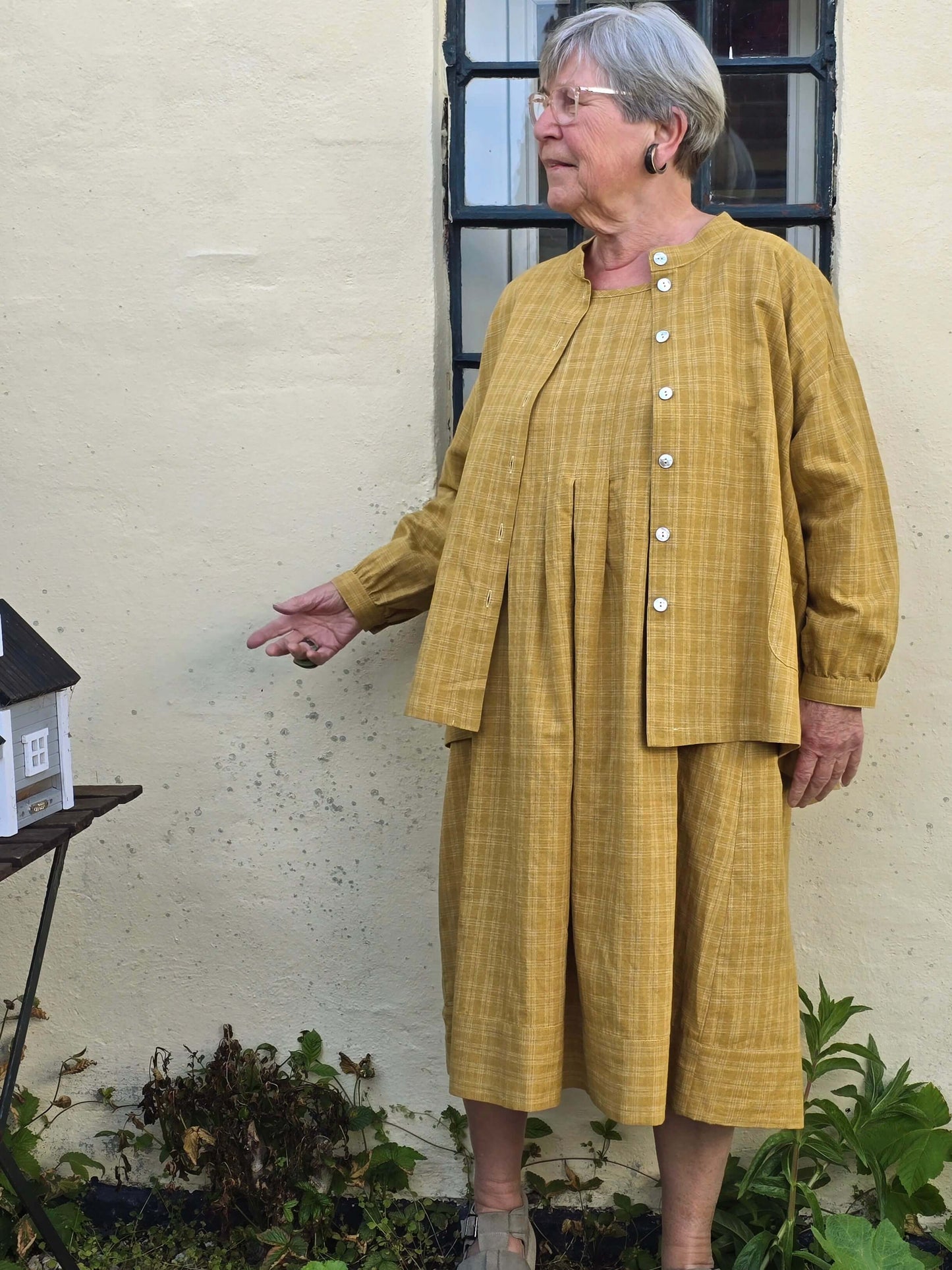 Gul, oversize skjorte i hør/bomuld