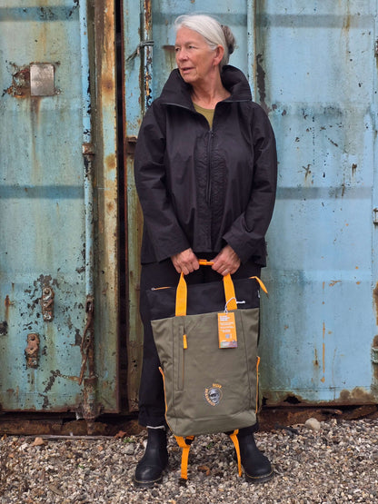 Grøn rygsæk - af upcyclede materialer