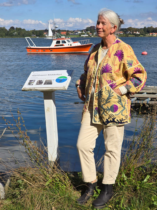 Eksklusiv Kanthajakke med broderi (01)
