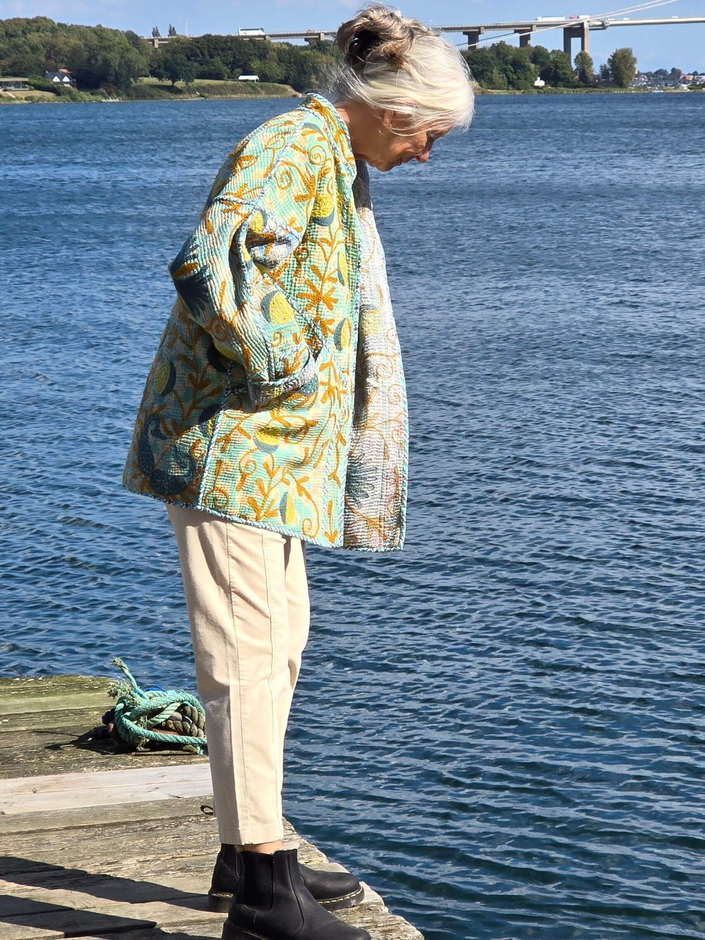 Eksklusiv Kanthajakke med broderi (03)