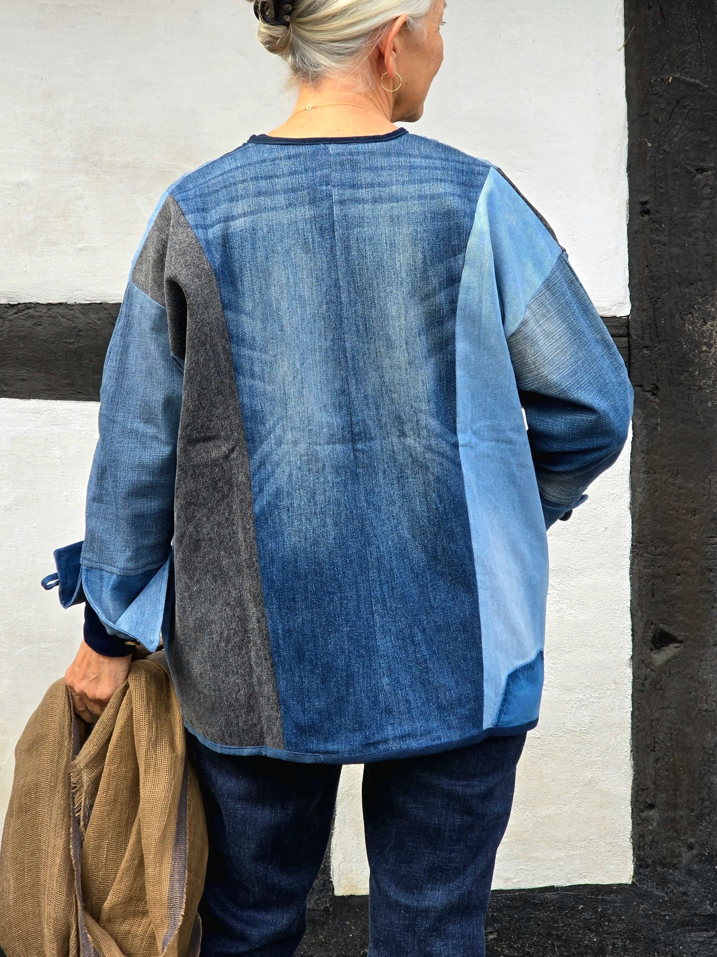 Let jakke af upcycled denim(05)