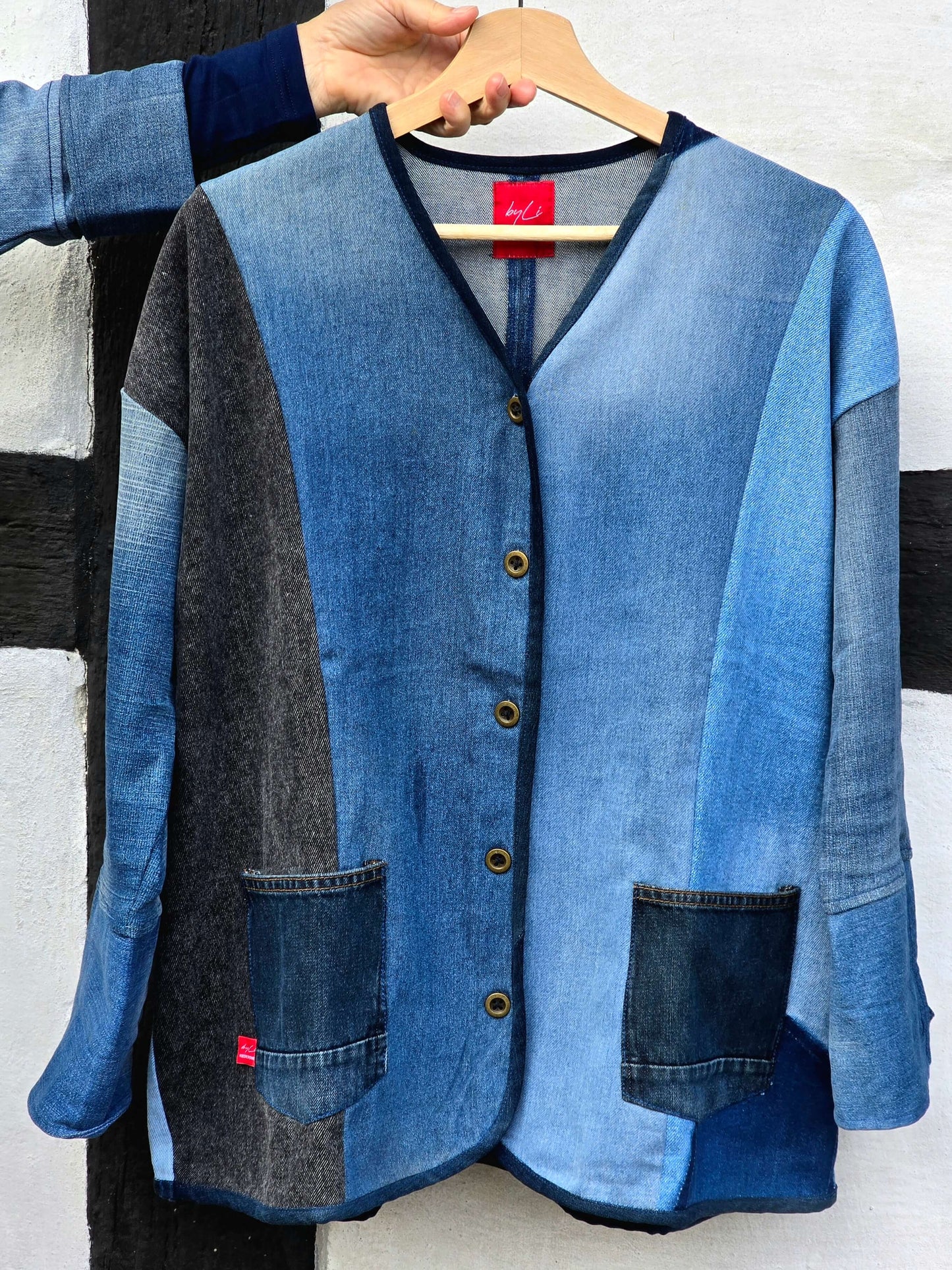 Let jakke af upcycled denim(05)