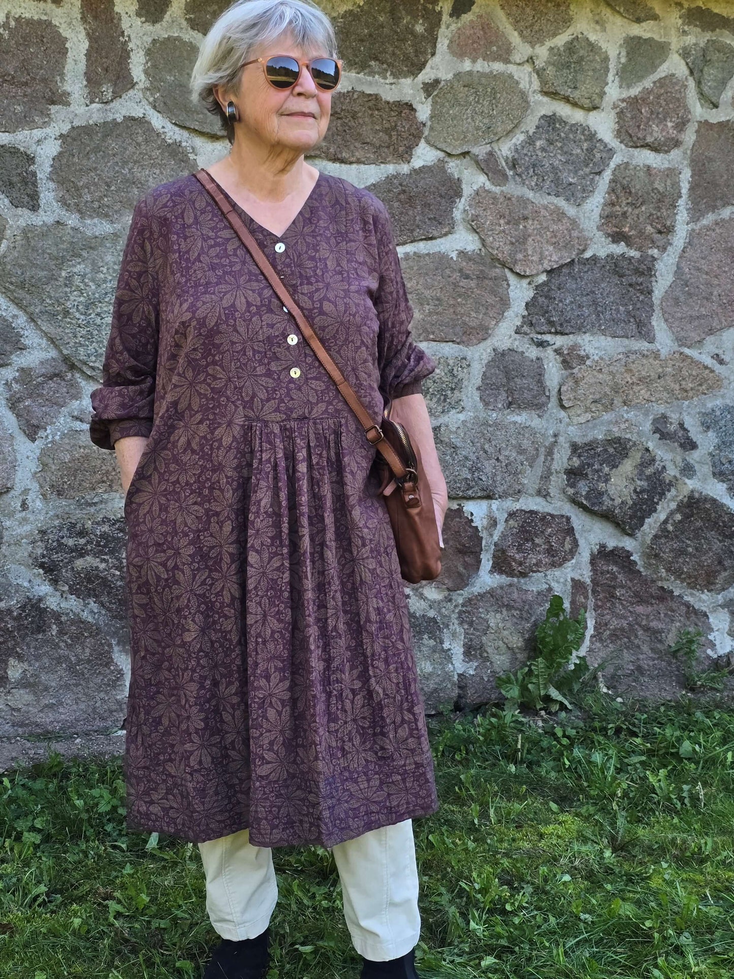 Tunikakjole med violet kastanje print