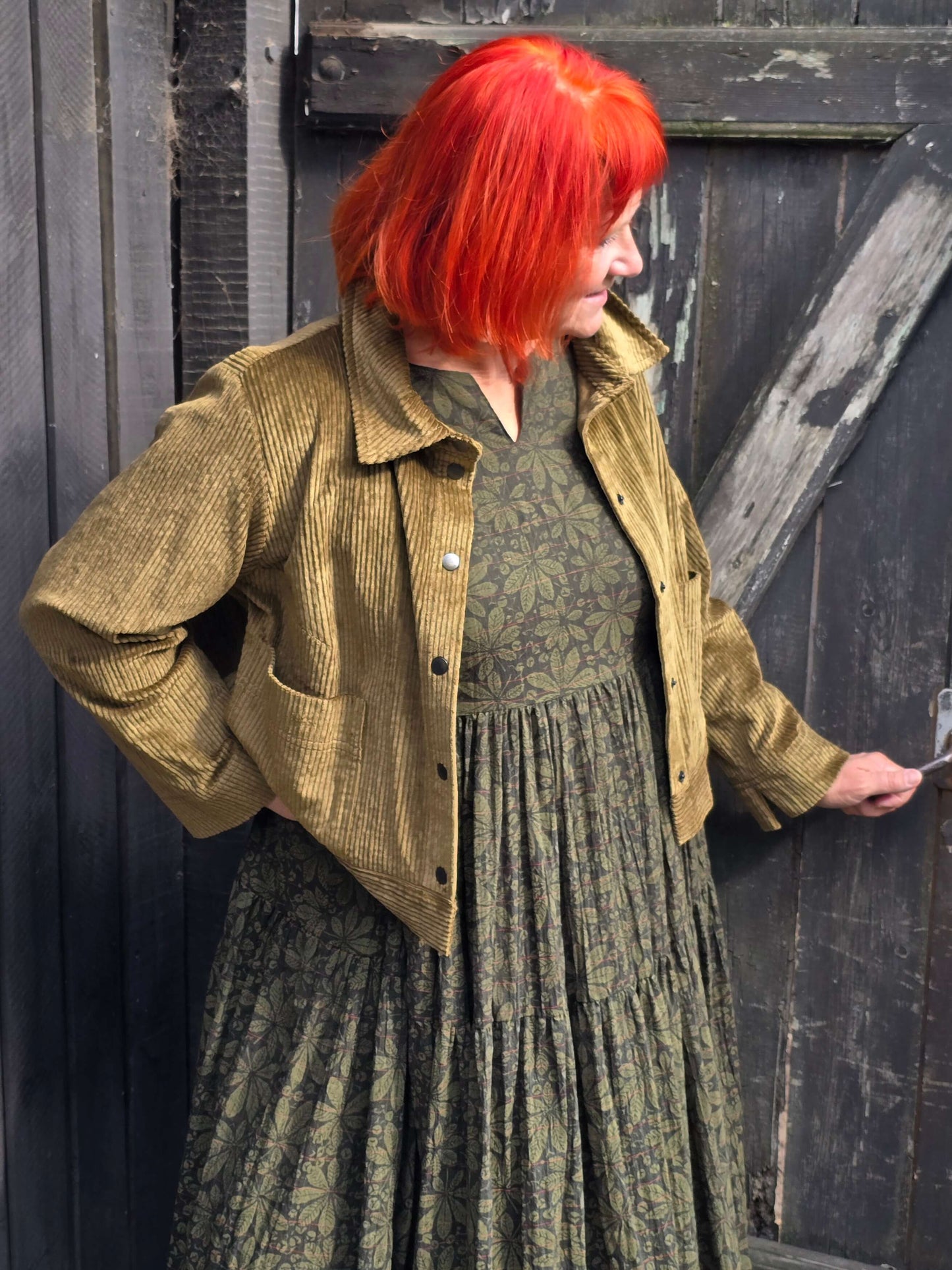 Kjole med grønt kastanjeprint