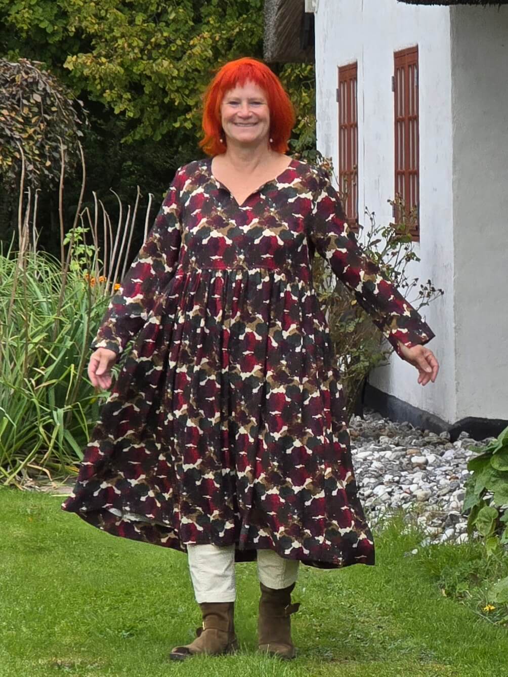 Kjole i flot multifarvet print