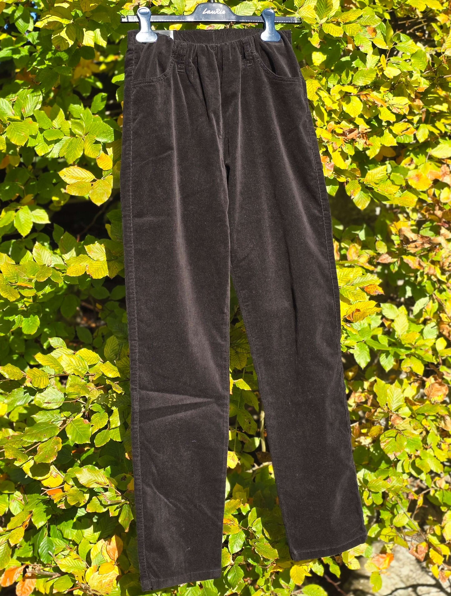 Lang buks i sort babyfløjl