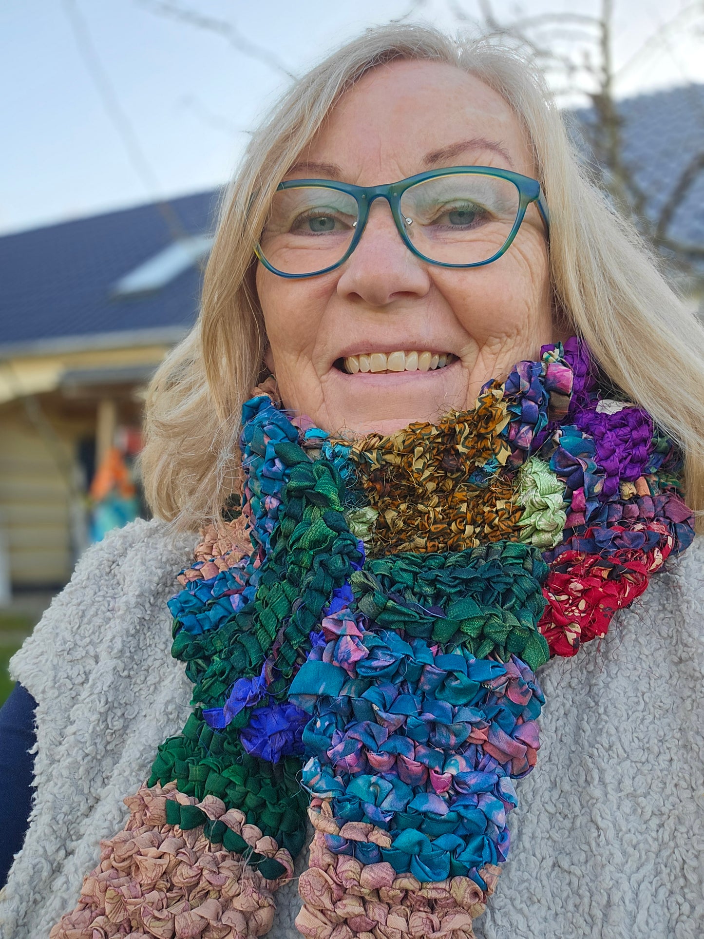 Grove, strikkede silketørklæder