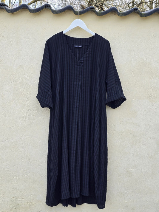 Sort kaftan-kjole str.42