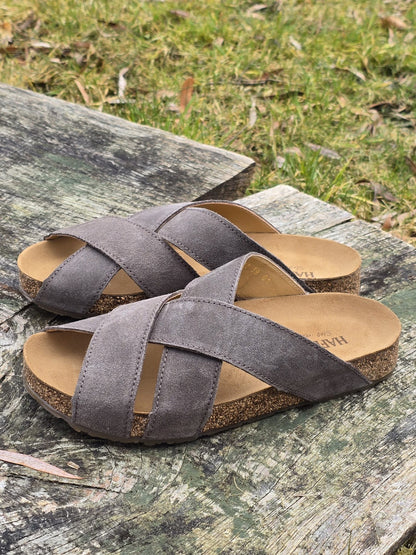 Sandal model Bio Como, fås i tre farver.
