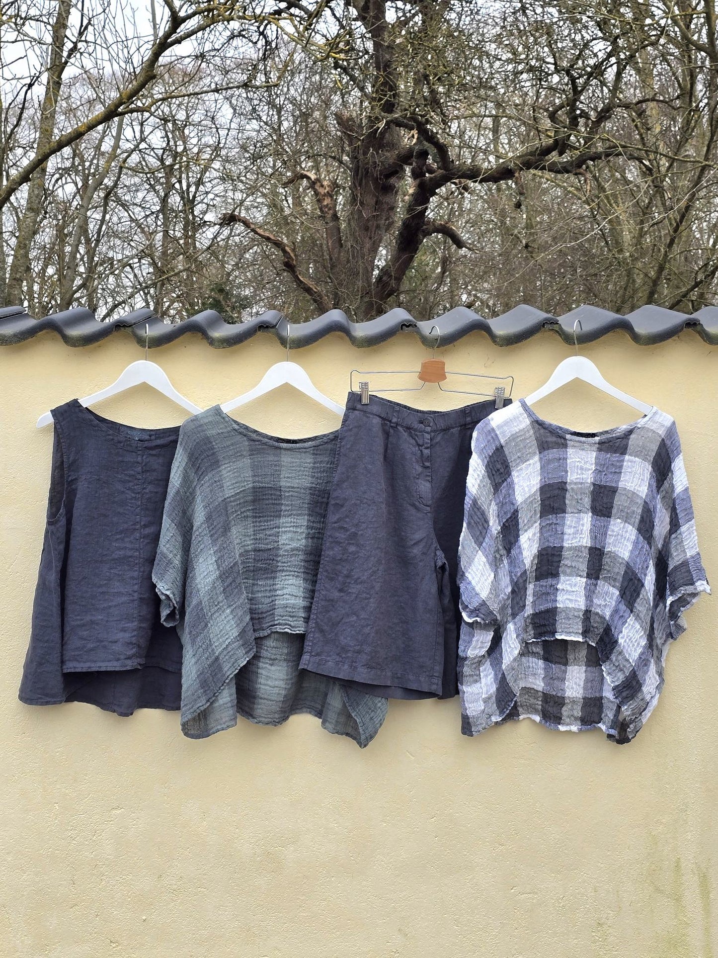 Ternet bluse i let hør