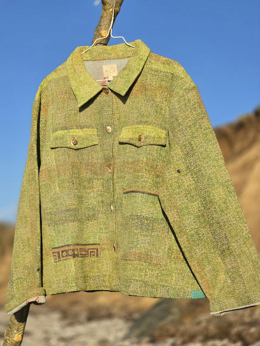 Lysegrøn jakke, syet af vintage stof