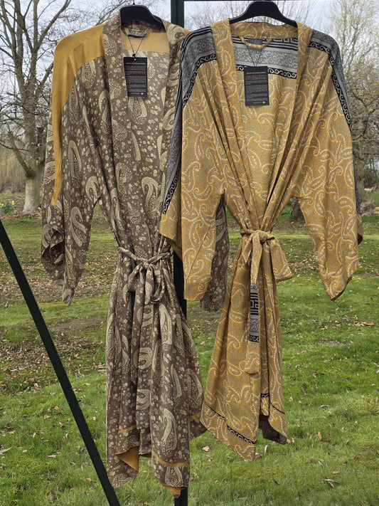 Kimono, brun m. gul bort