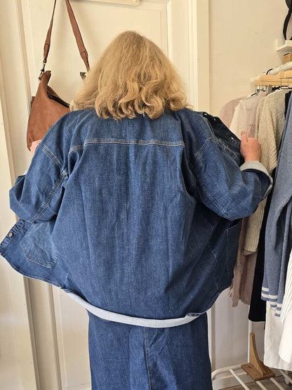 Lang denimjakke, rummelig model