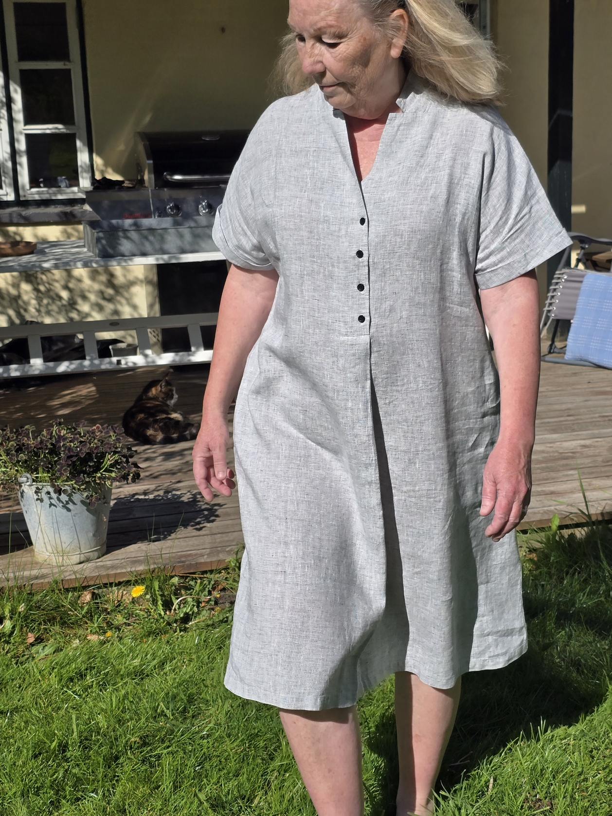 Let hørkjole, model "Antara"