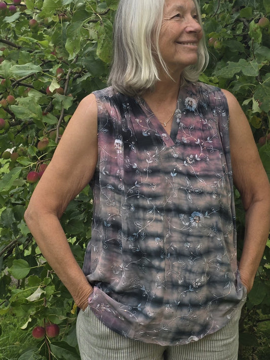 "Oda" Grå/pink med broderi M/L