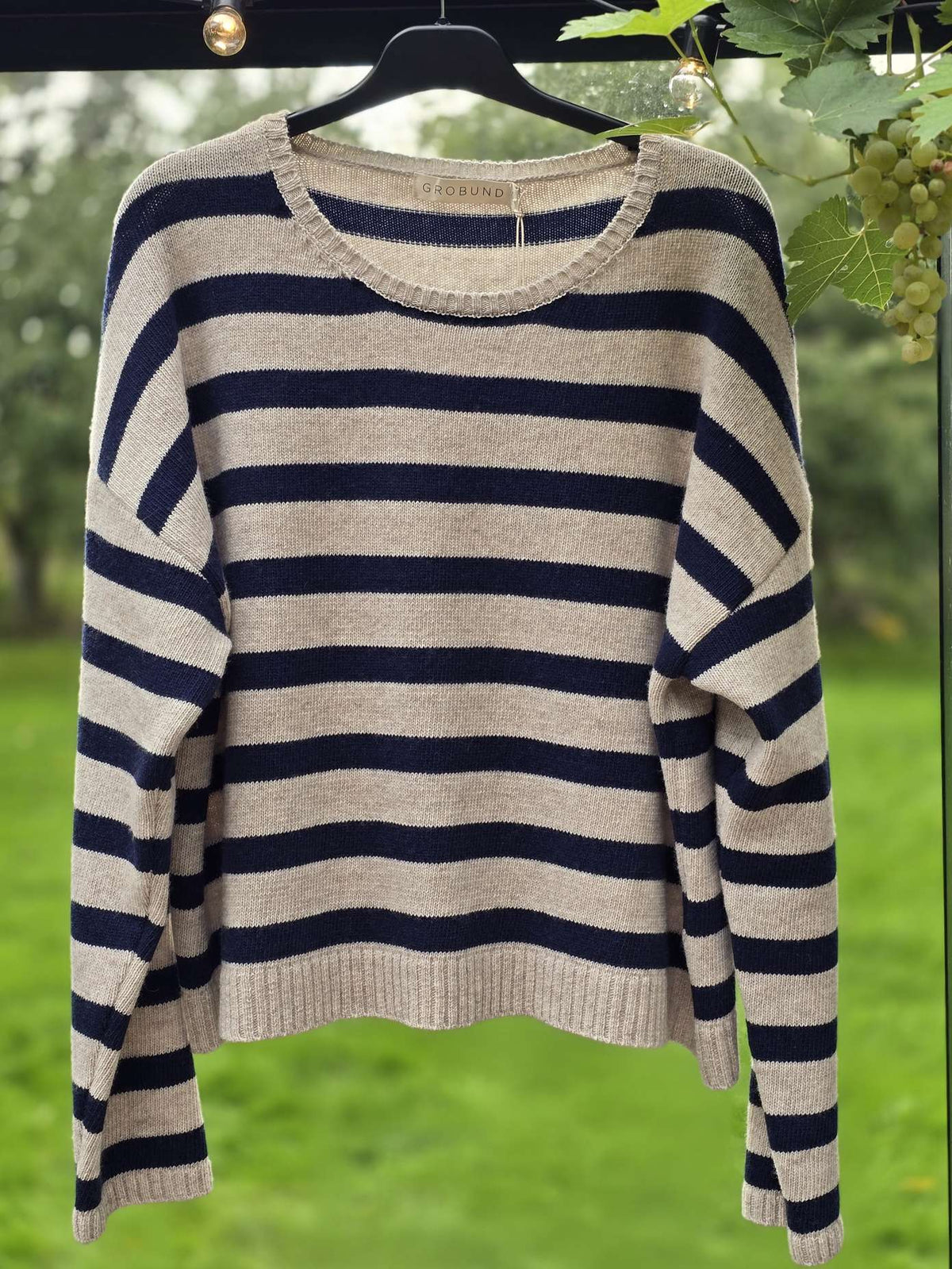 Lang, navy nederdel model "Mette"