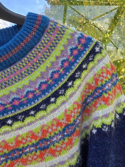 Sweater model Alpine, "Aurora"