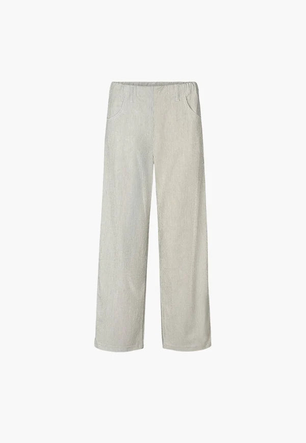 "Donna Loose" white pinstripe