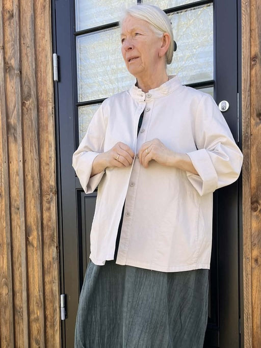 Skjorte eller let jakke